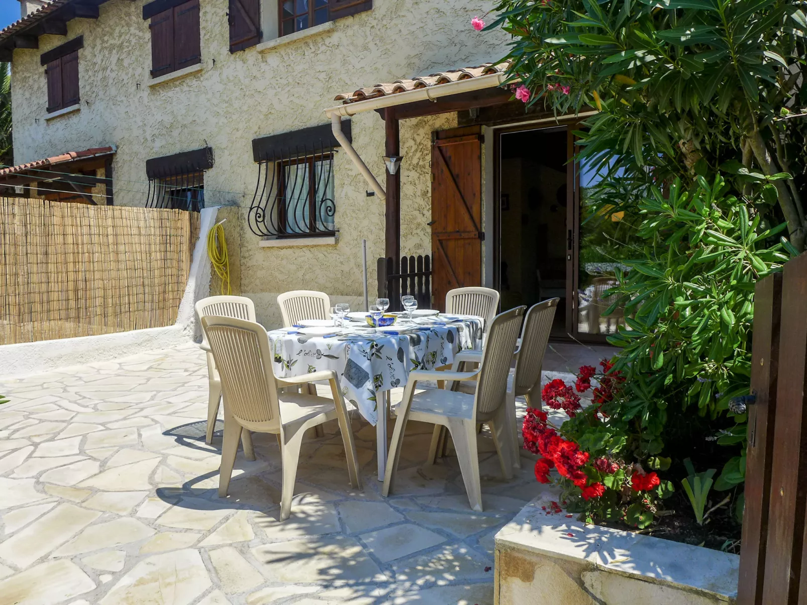 Les Jardins de Sinople-Outside