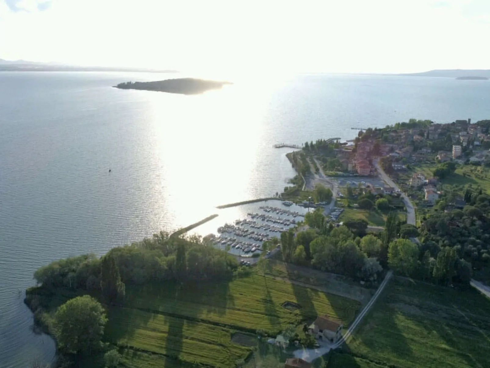 Trasimeno link-Outside