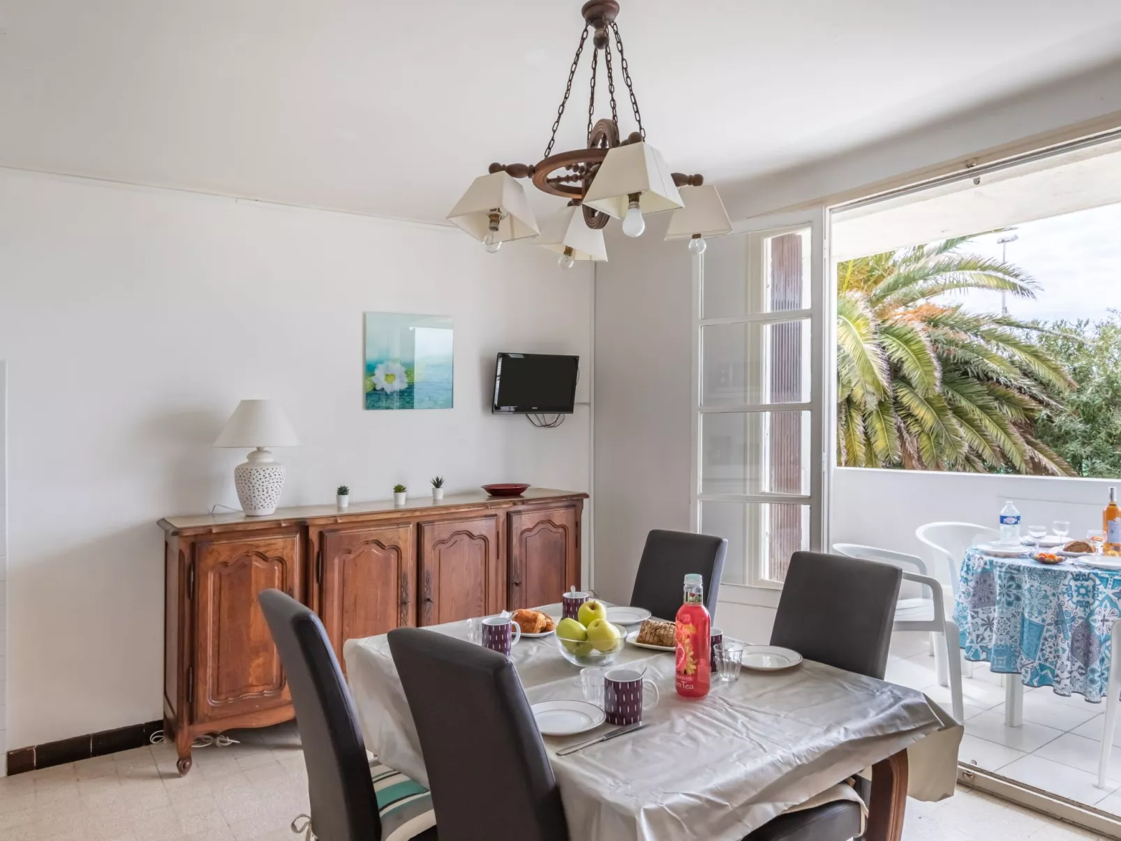 Super Plage-Inside