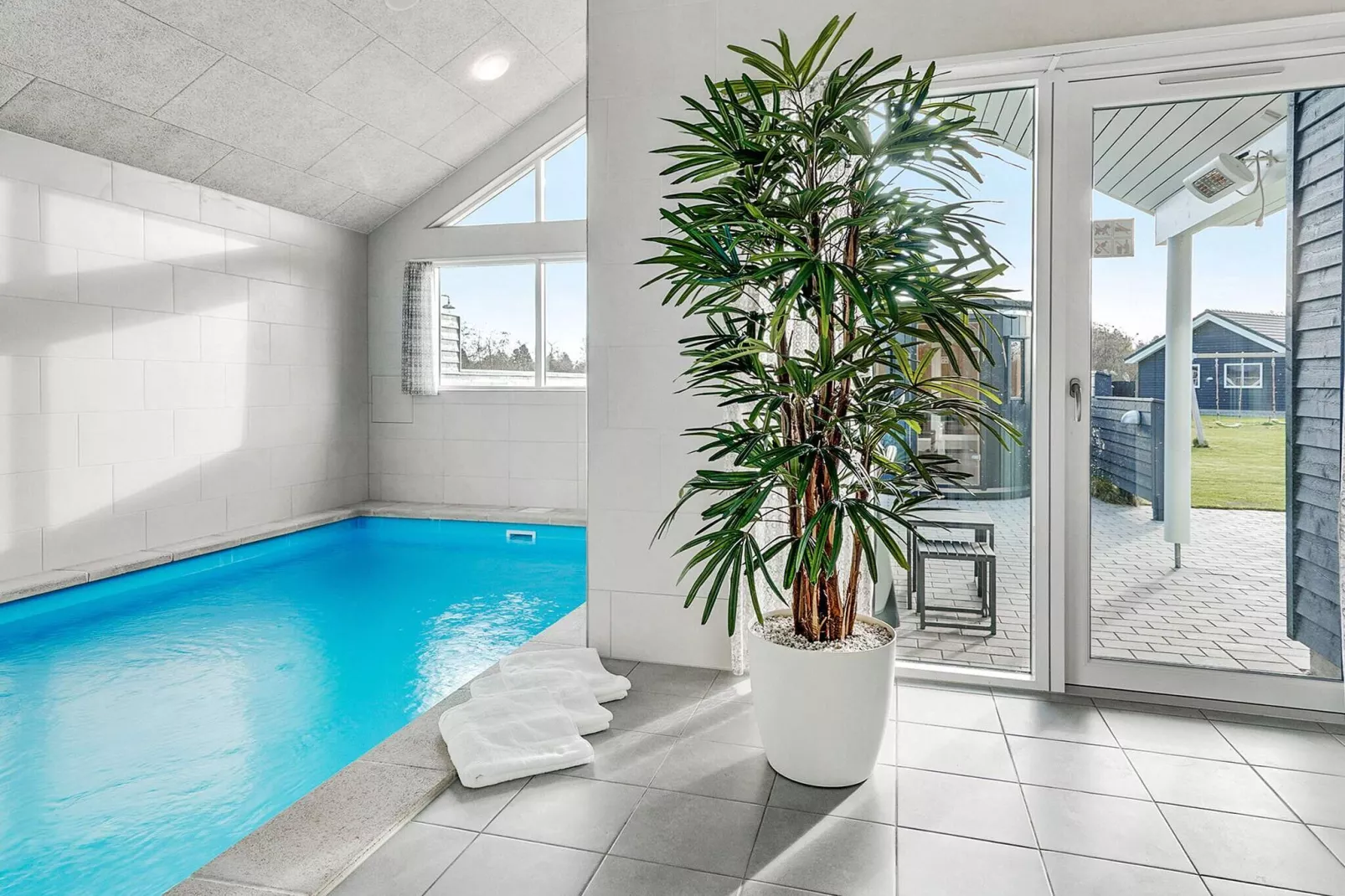 Maison de vacances pour 14 a Idestrup-Piscine