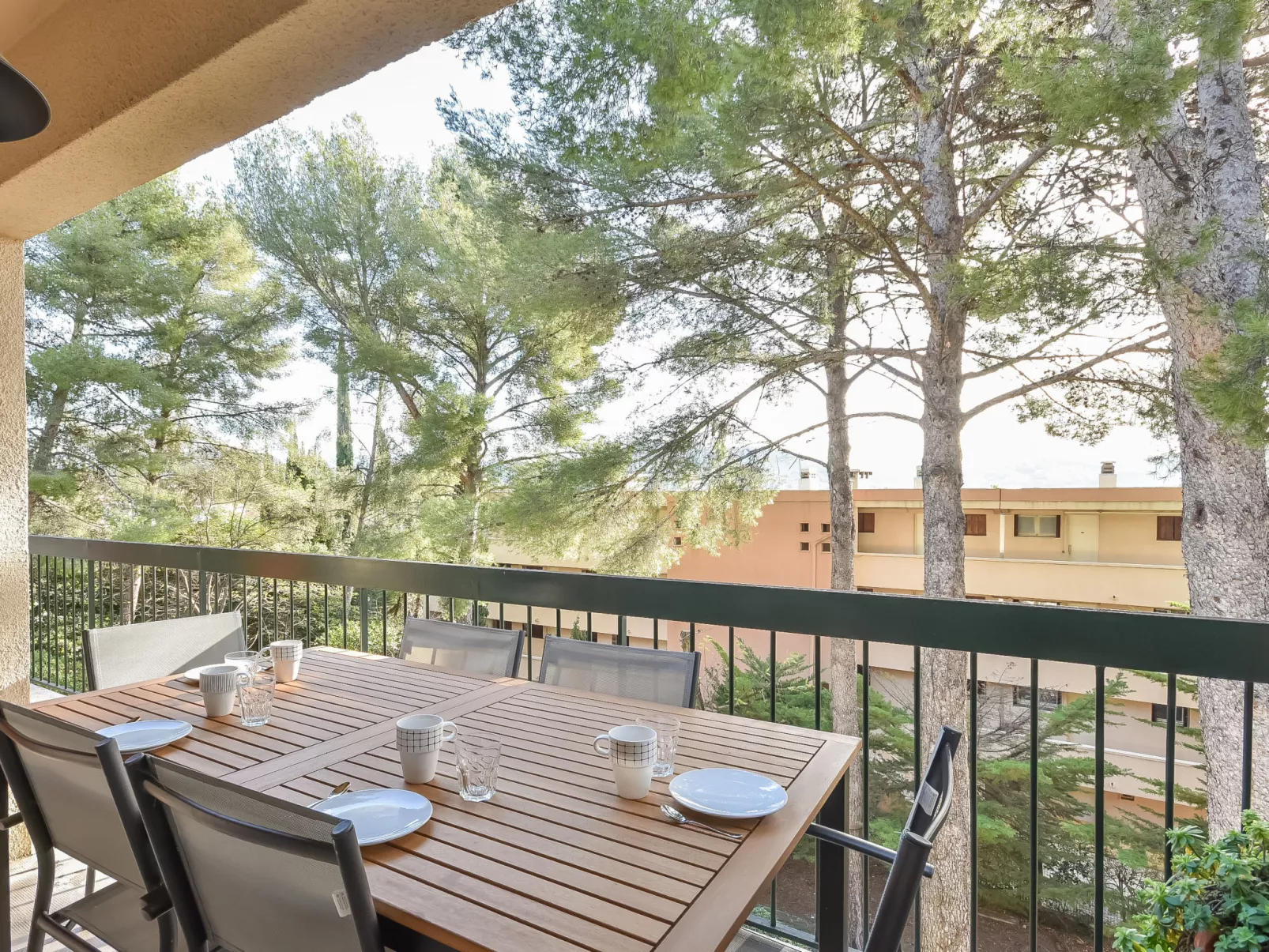 Le Clos Marin-Outside