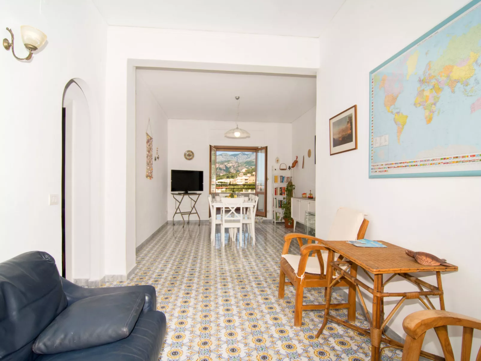Top Floor-Inside