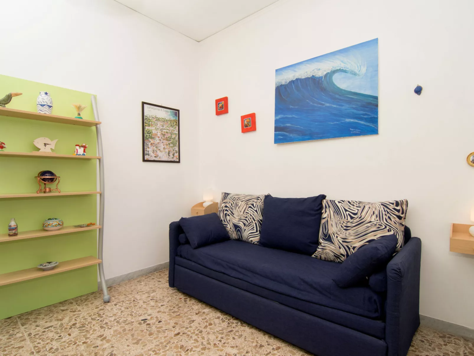 Top Floor-Inside