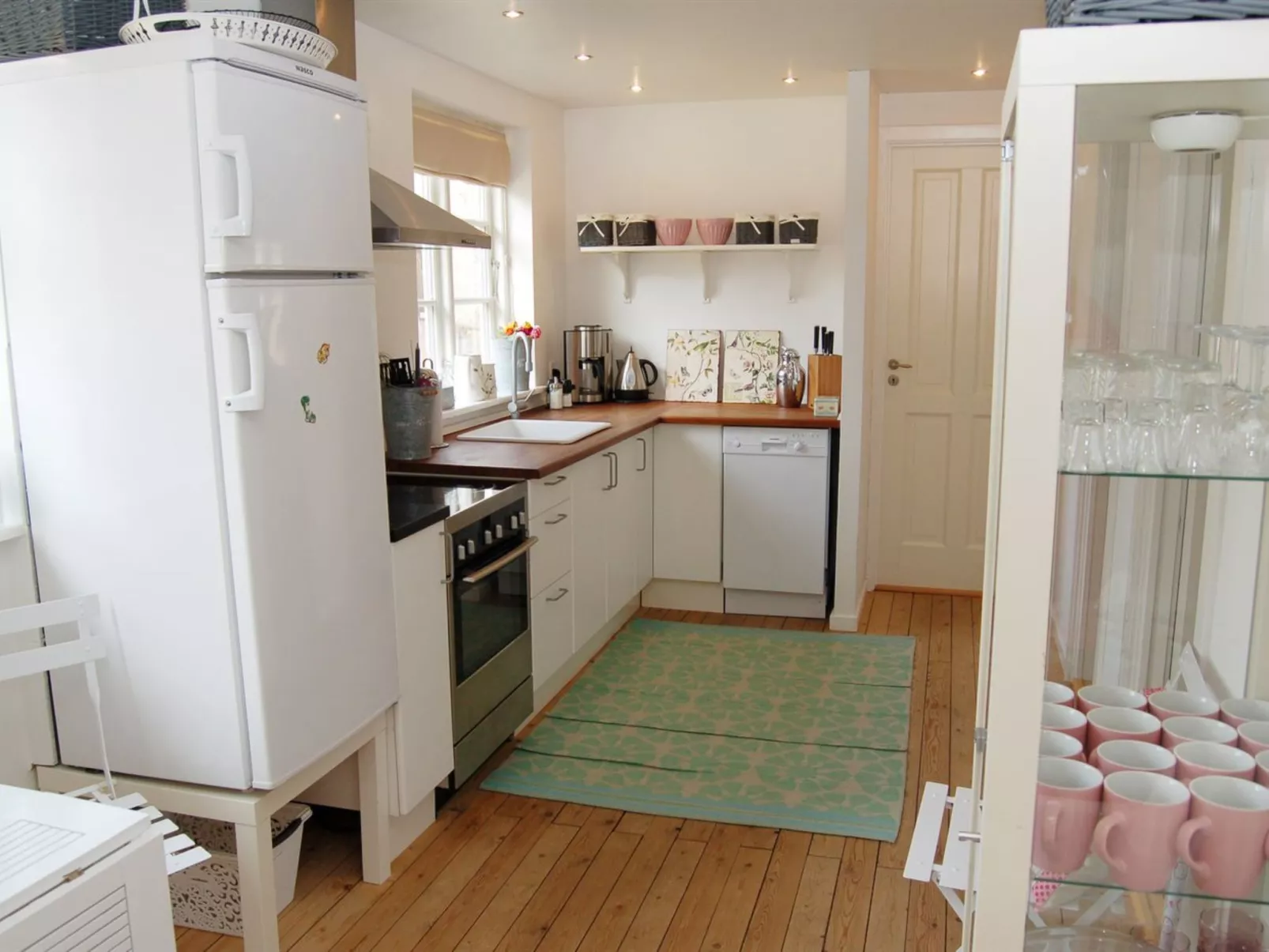 "Okka" - 1km from the sea-Inside