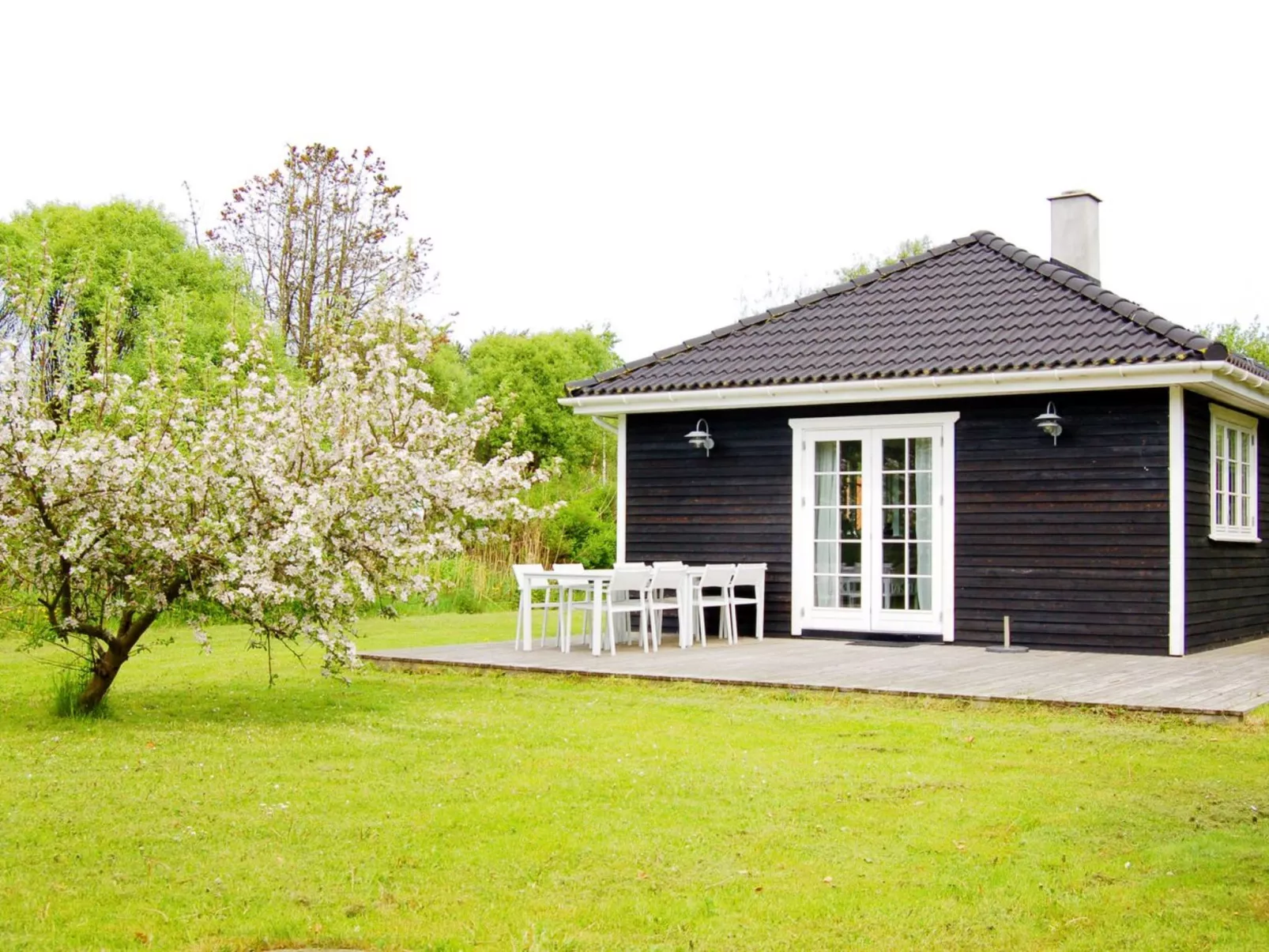 "Okka" - 1km from the sea-Outside