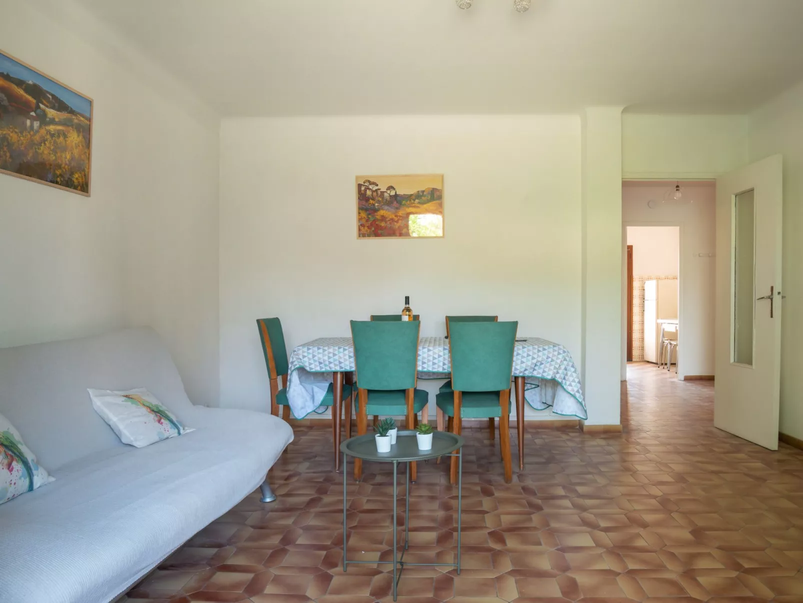 Provence Parc-Inside
