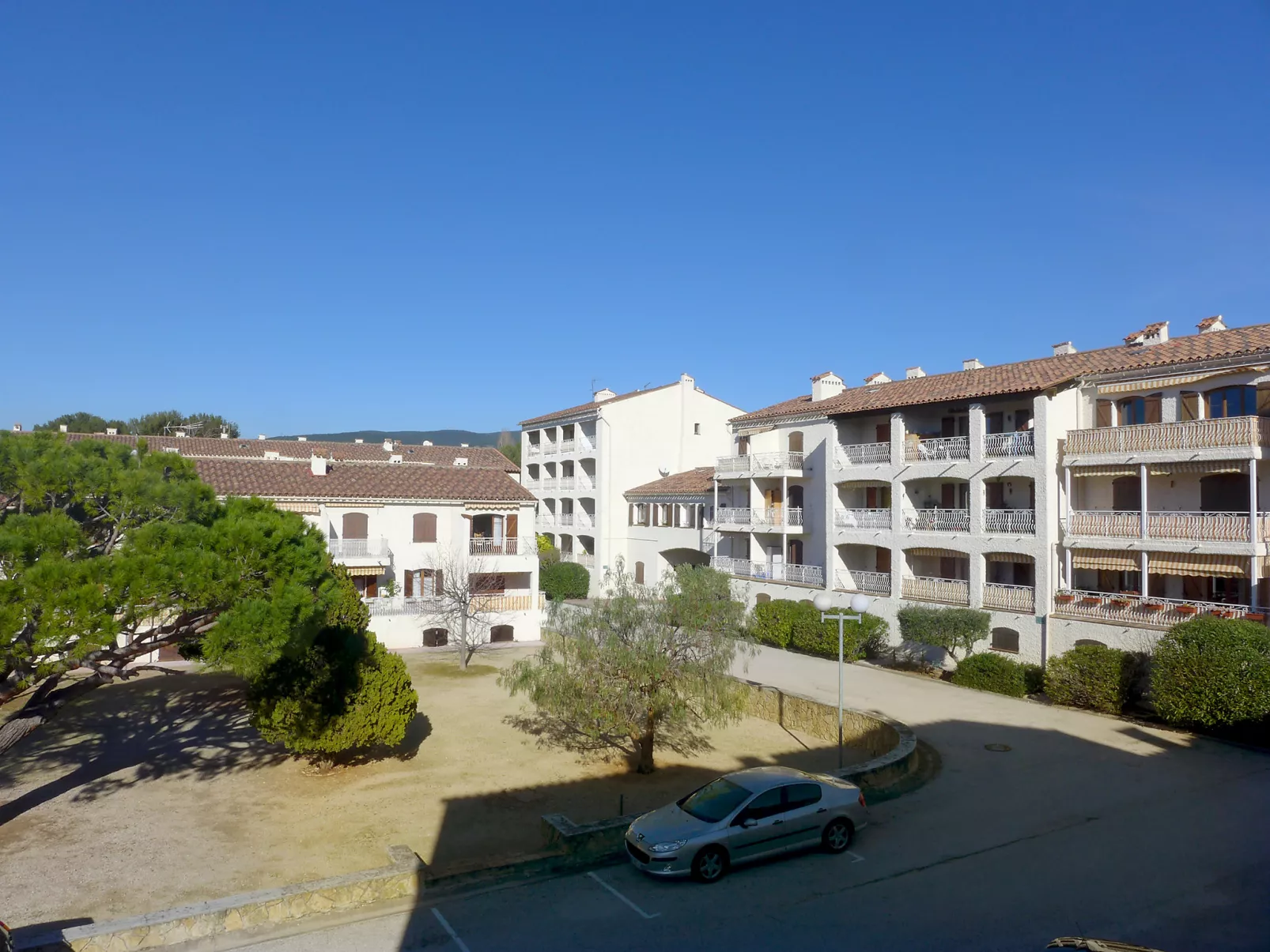 Provence Parc-Outside