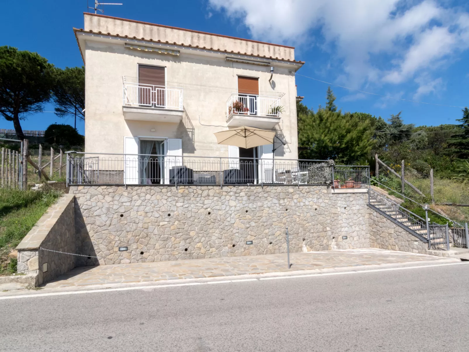 Casa Alyssa-Outside
