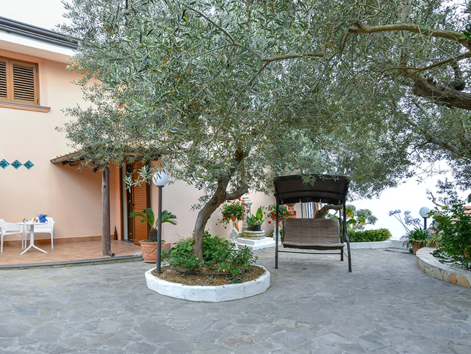 Relais Cacace-Outside