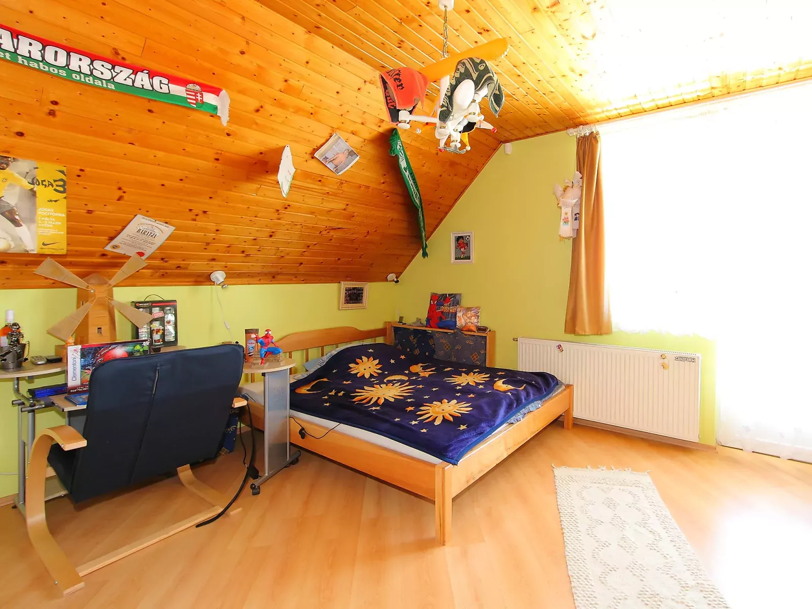 Zsuzsi-Dedans