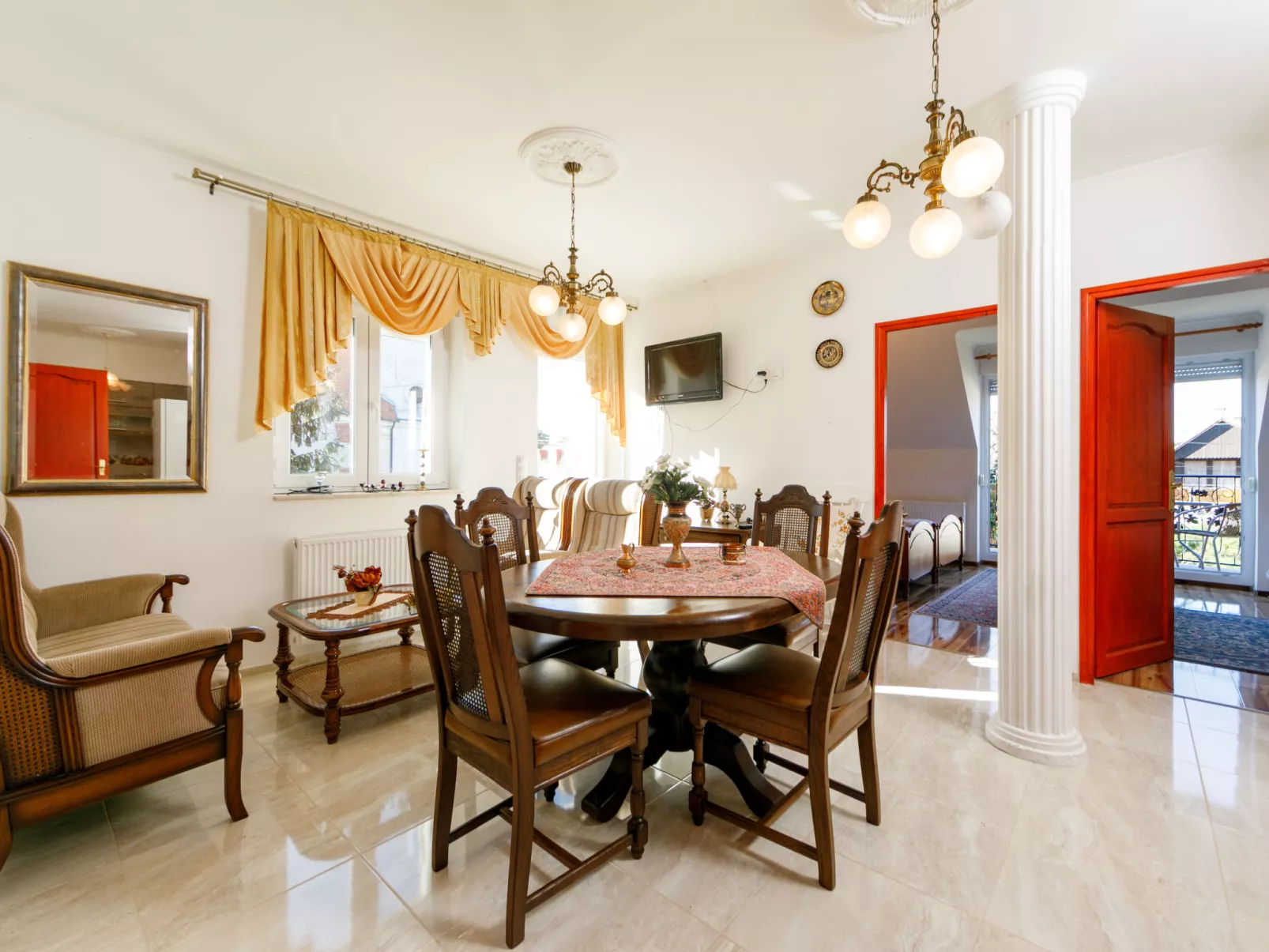Tilia 1-Inside