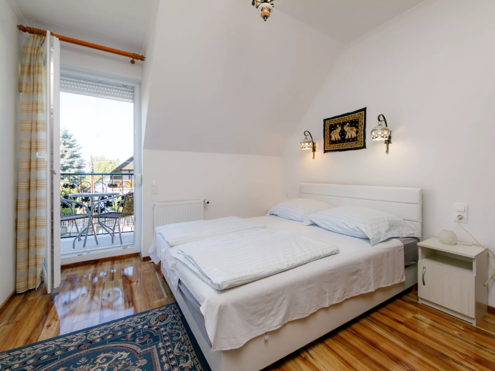Tilia 1-Inside