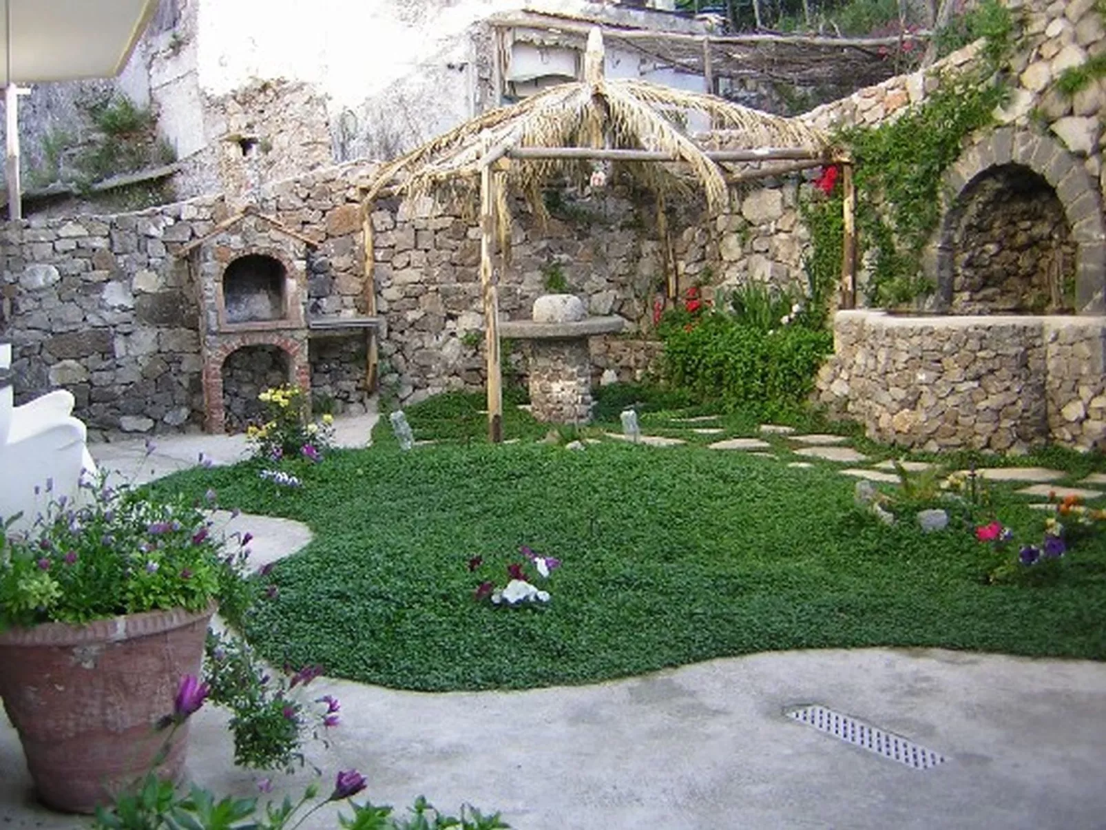La dea della stella polare-Outside