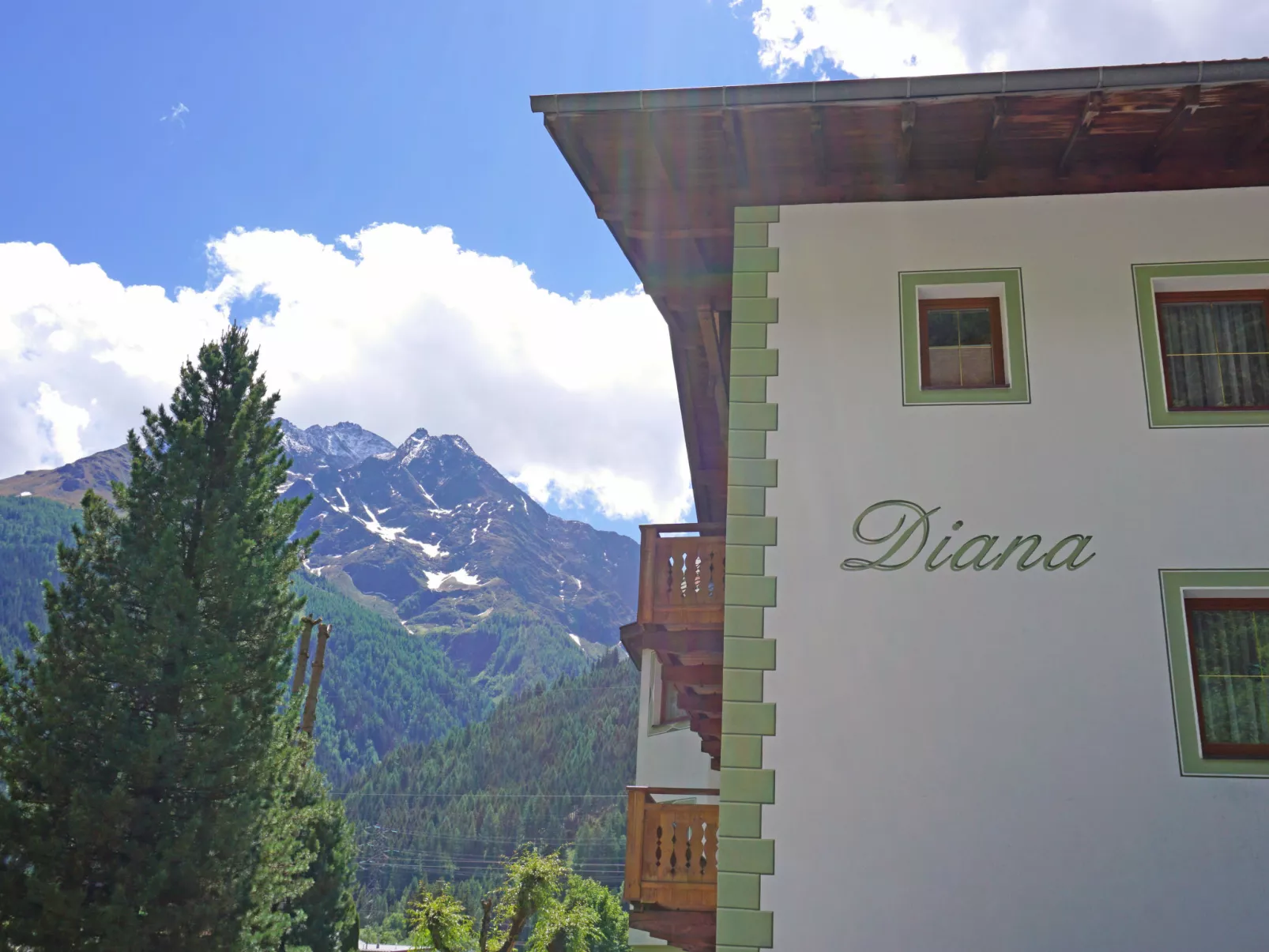 Diana-Draußen