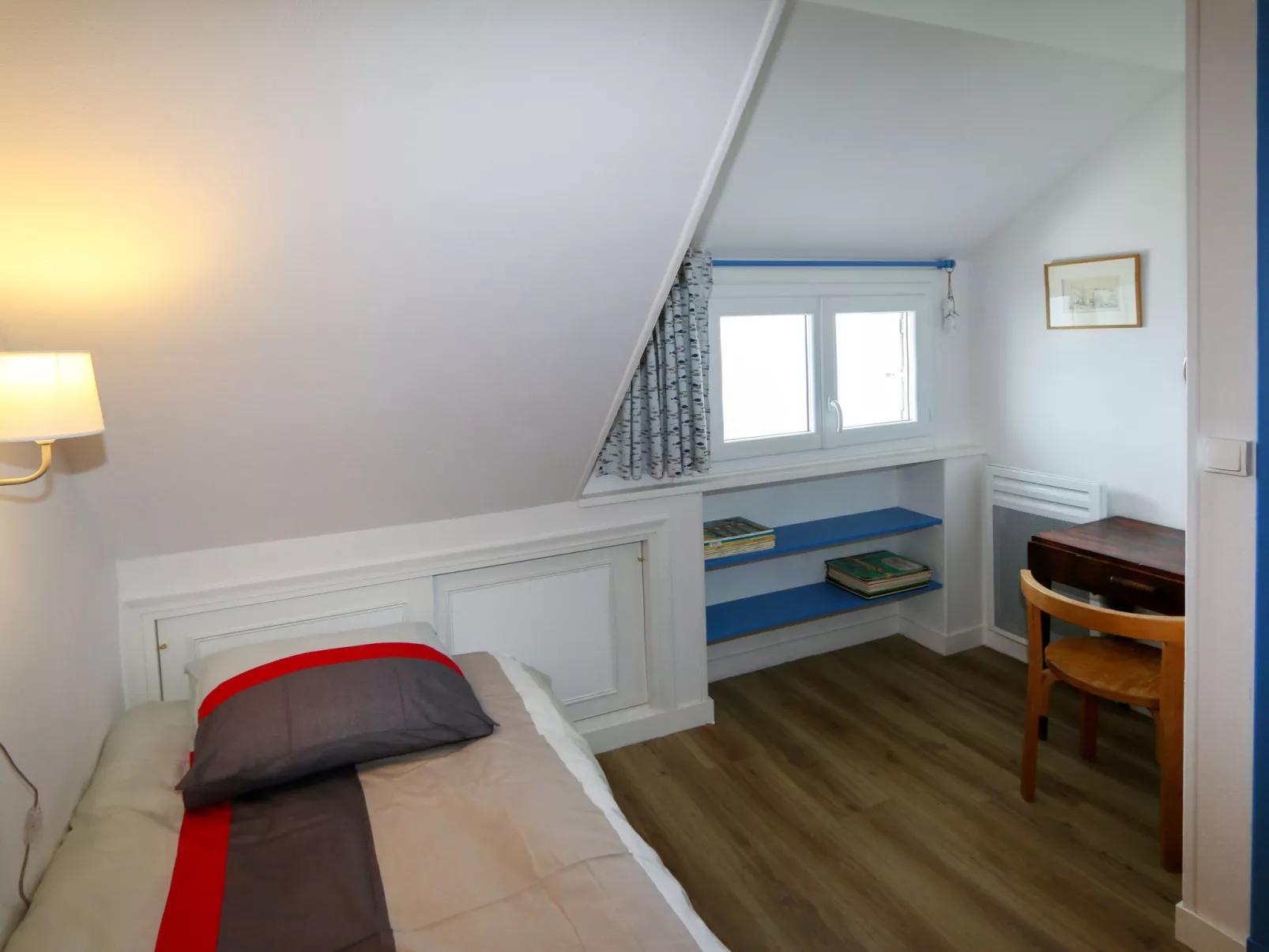 Les Roches-Inside