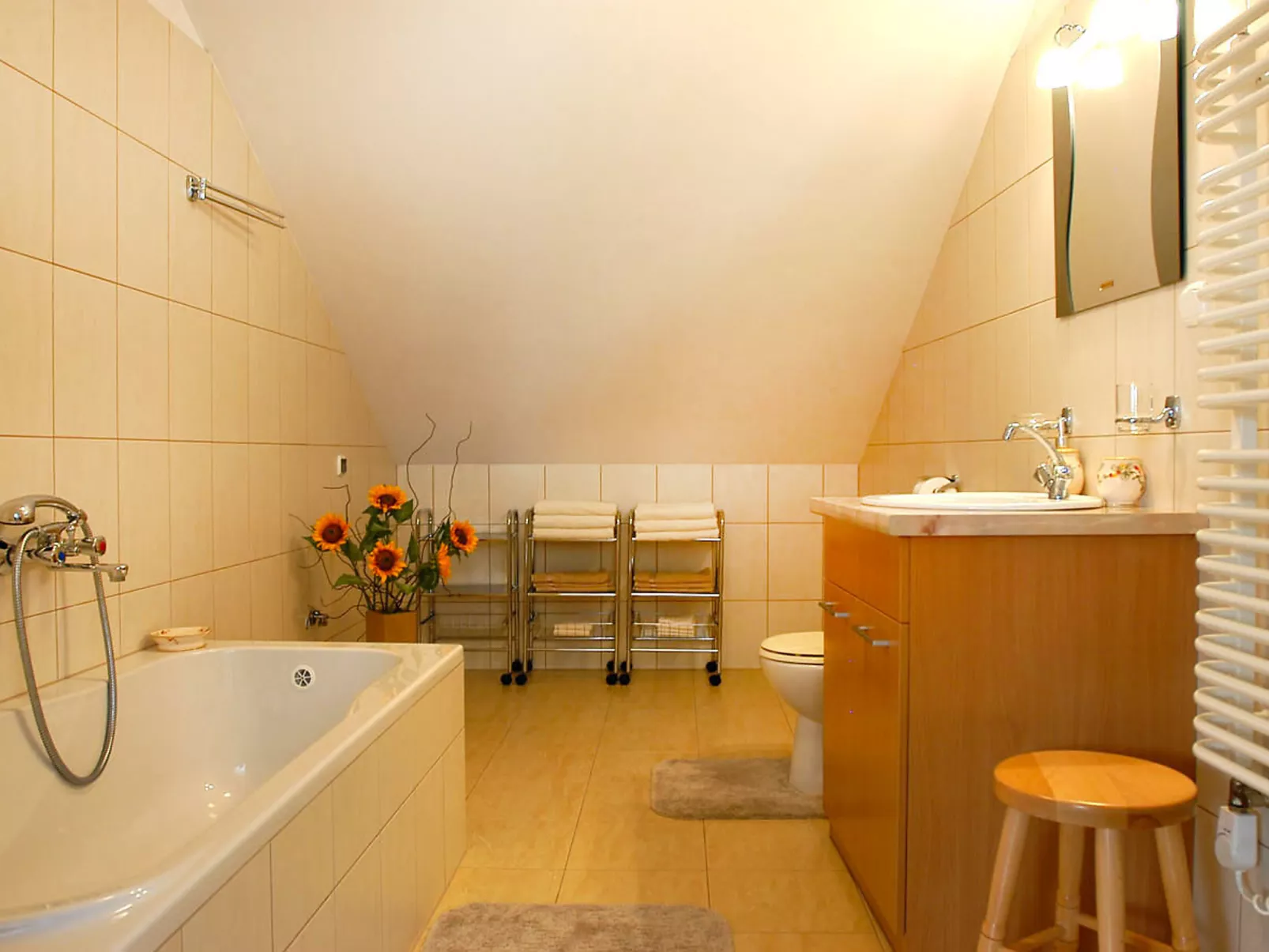Królowej Jadwigi-Inside