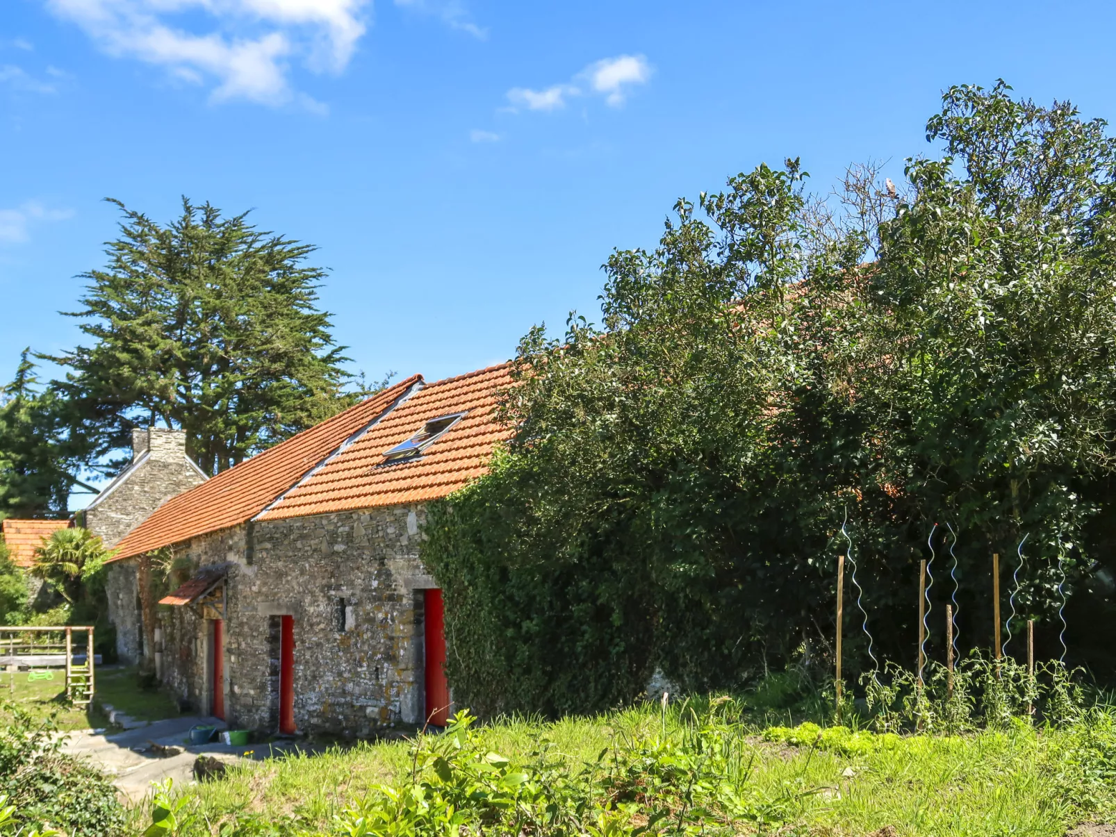 La Part des Anges-Outside