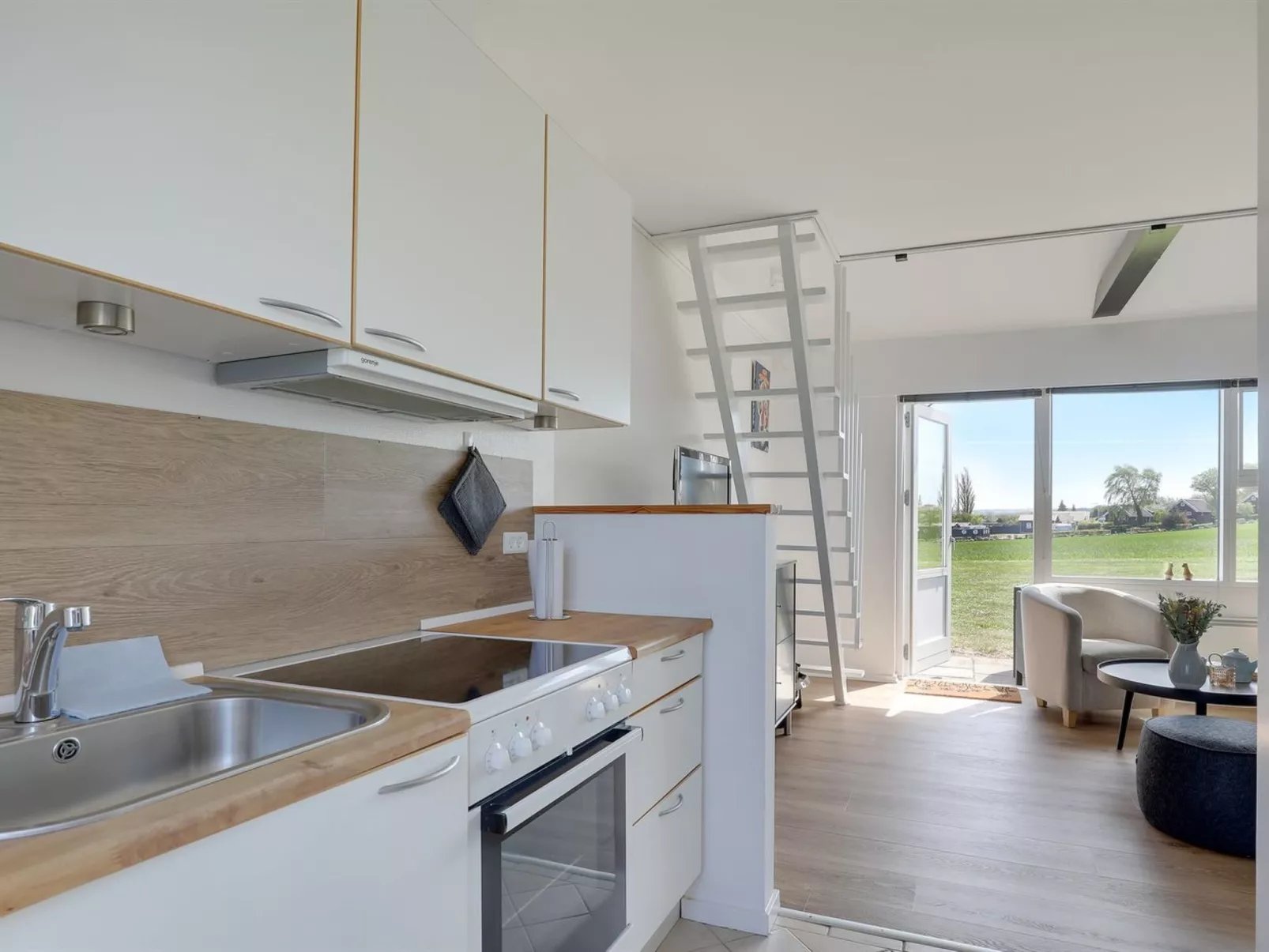 "Kuisma" - 300m from the sea-Inside