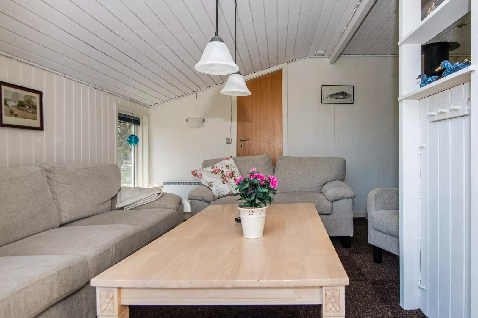 6 person holiday home in Glesborg