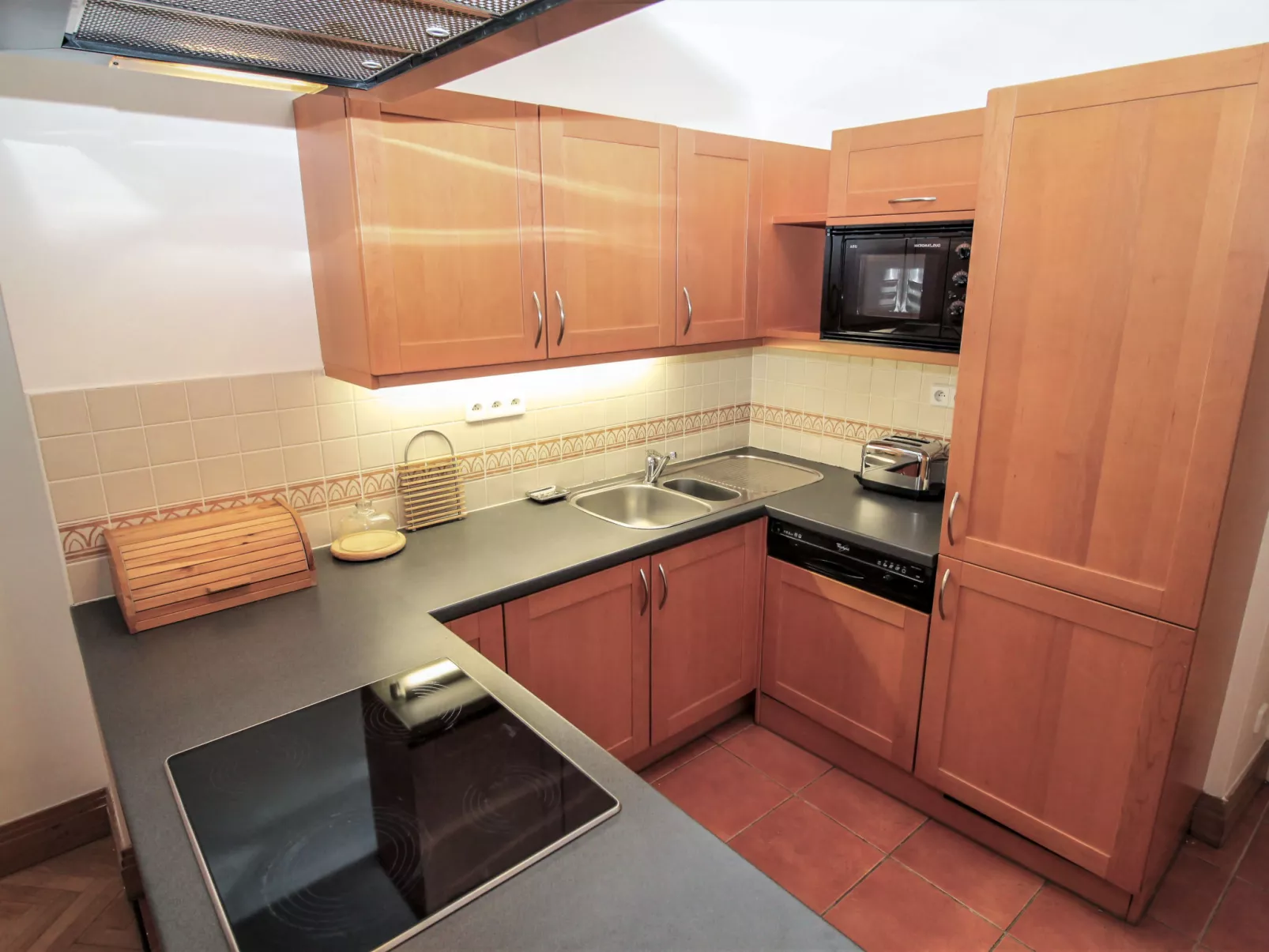 Manes Residence-Inside