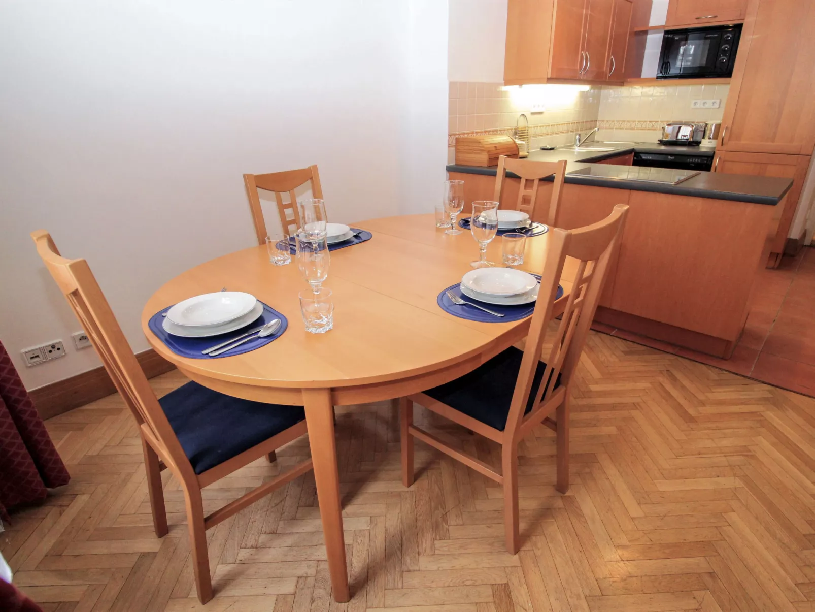 Manes Residence-Inside