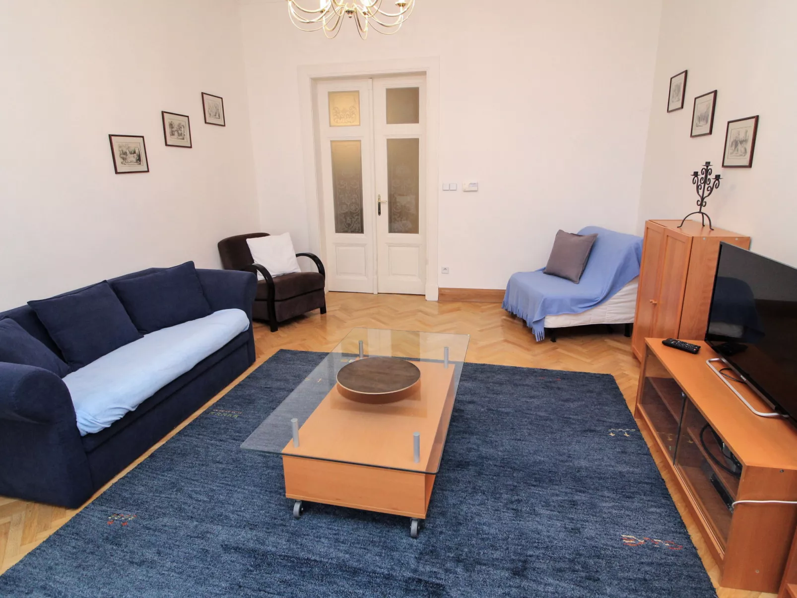 Manes Residence-Inside