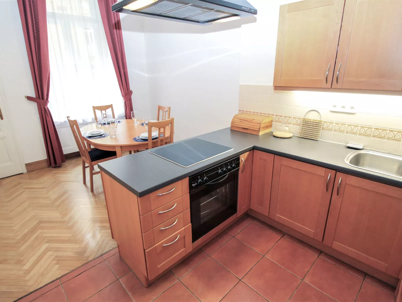 Manes Residence-Inside