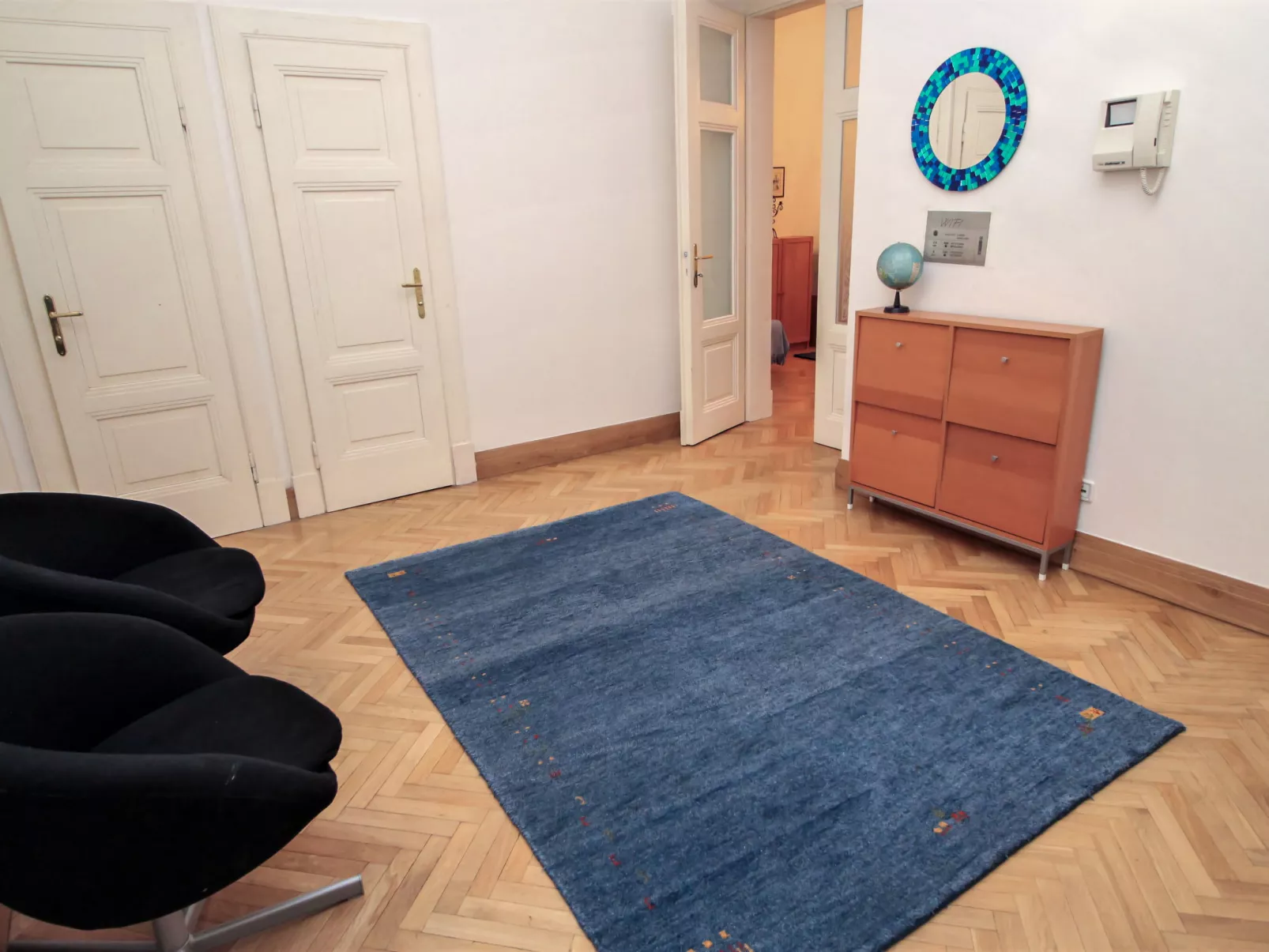 Manes Residence-Inside
