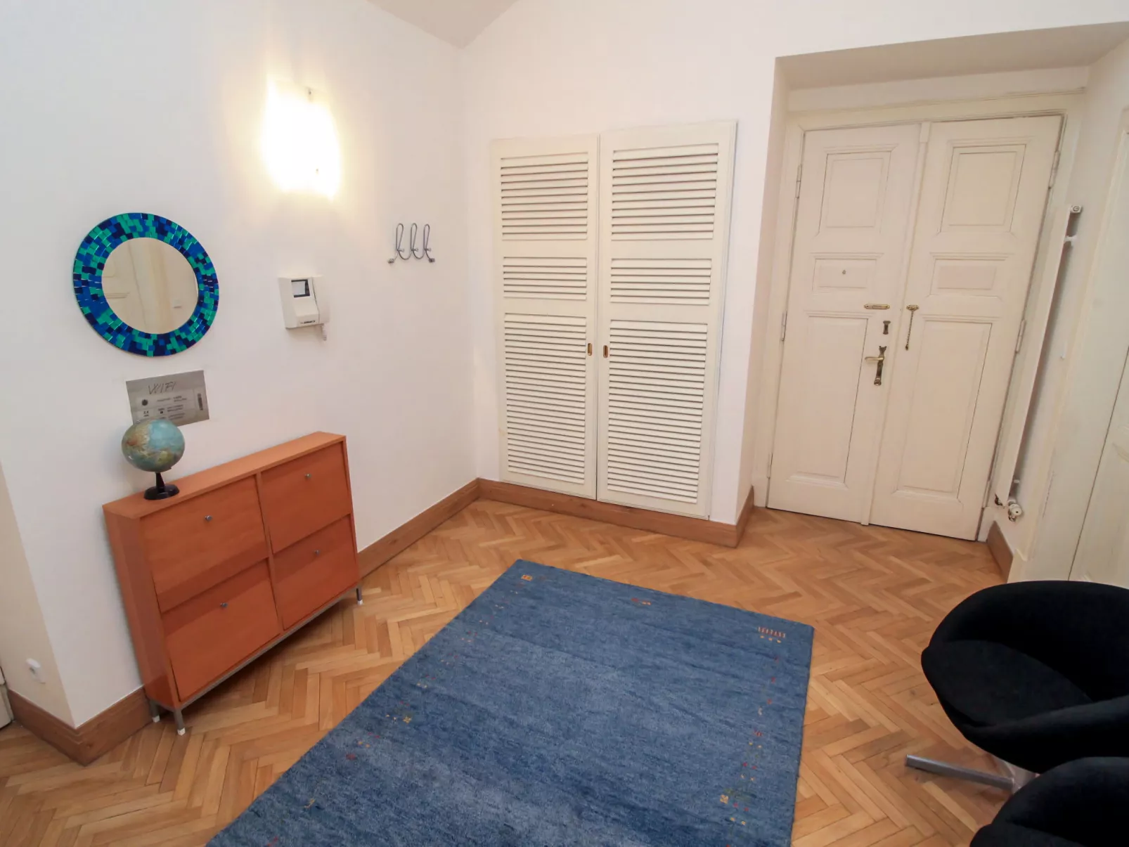 Manes Residence-Inside