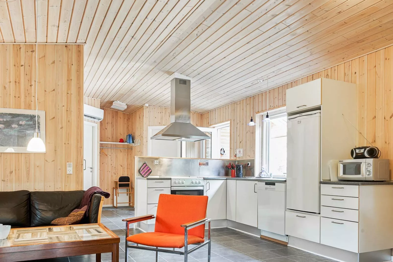 6 person holiday home in Thyholm-Indoor