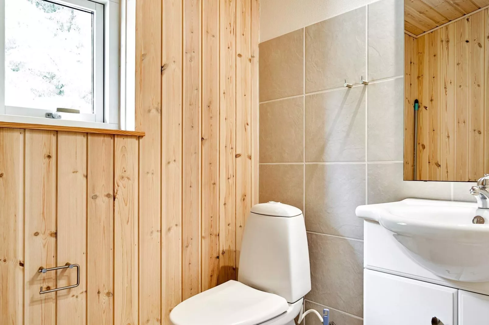 6 person holiday home in Thyholm-Indoor
