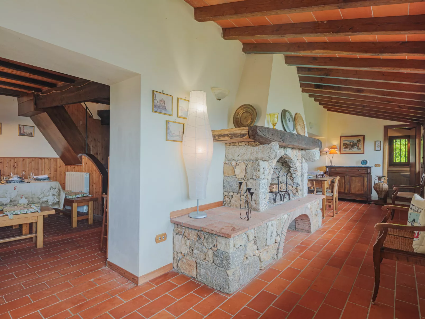 La Grotta-Inside