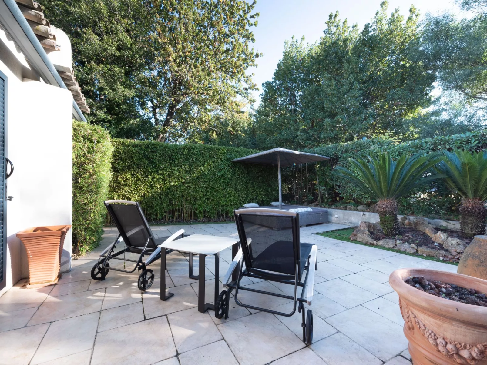 Les Cottages des Mûriers-Outside