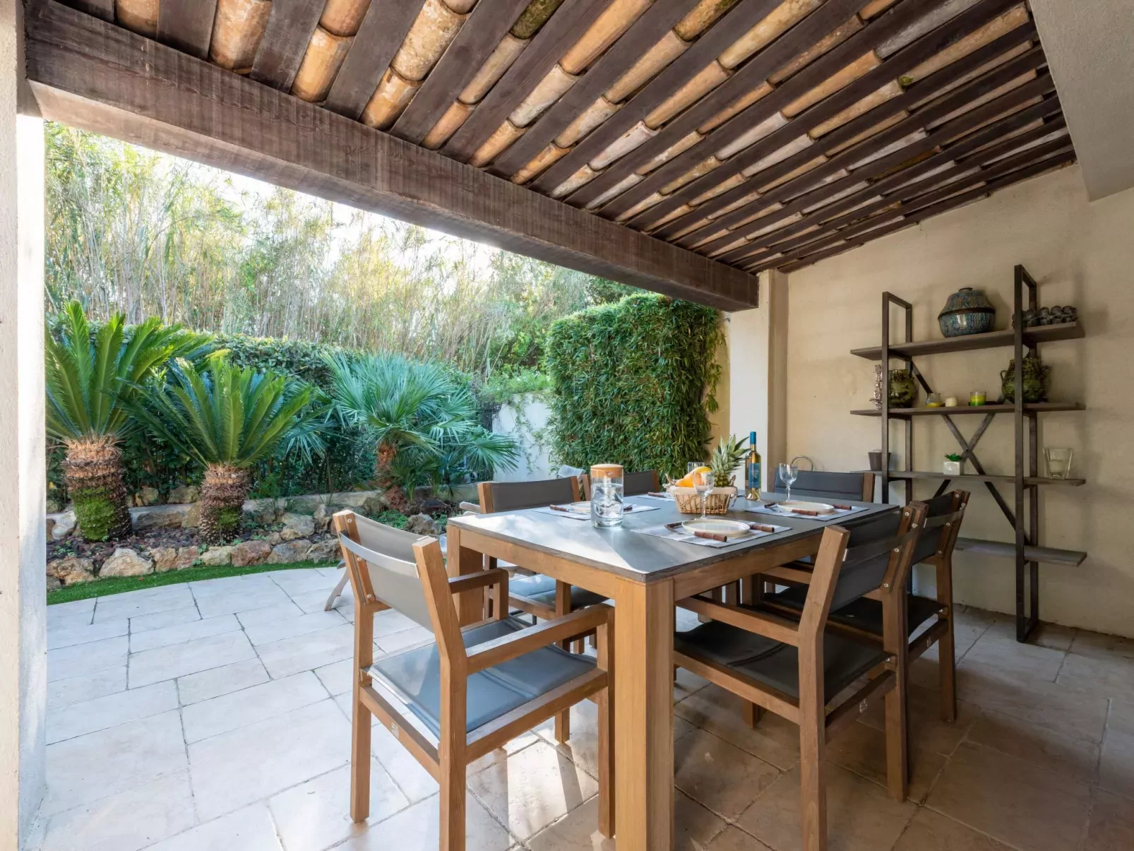 Les Cottages des Mûriers-Outside