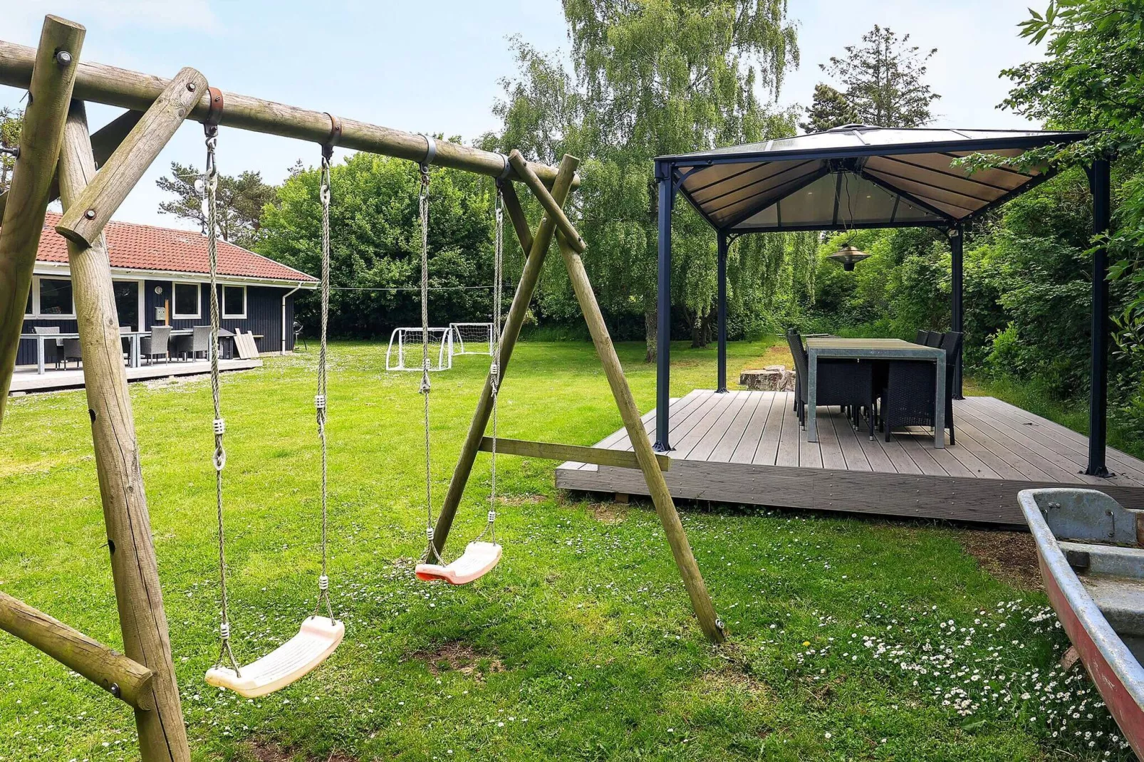 10 person holiday home in Humble-View
