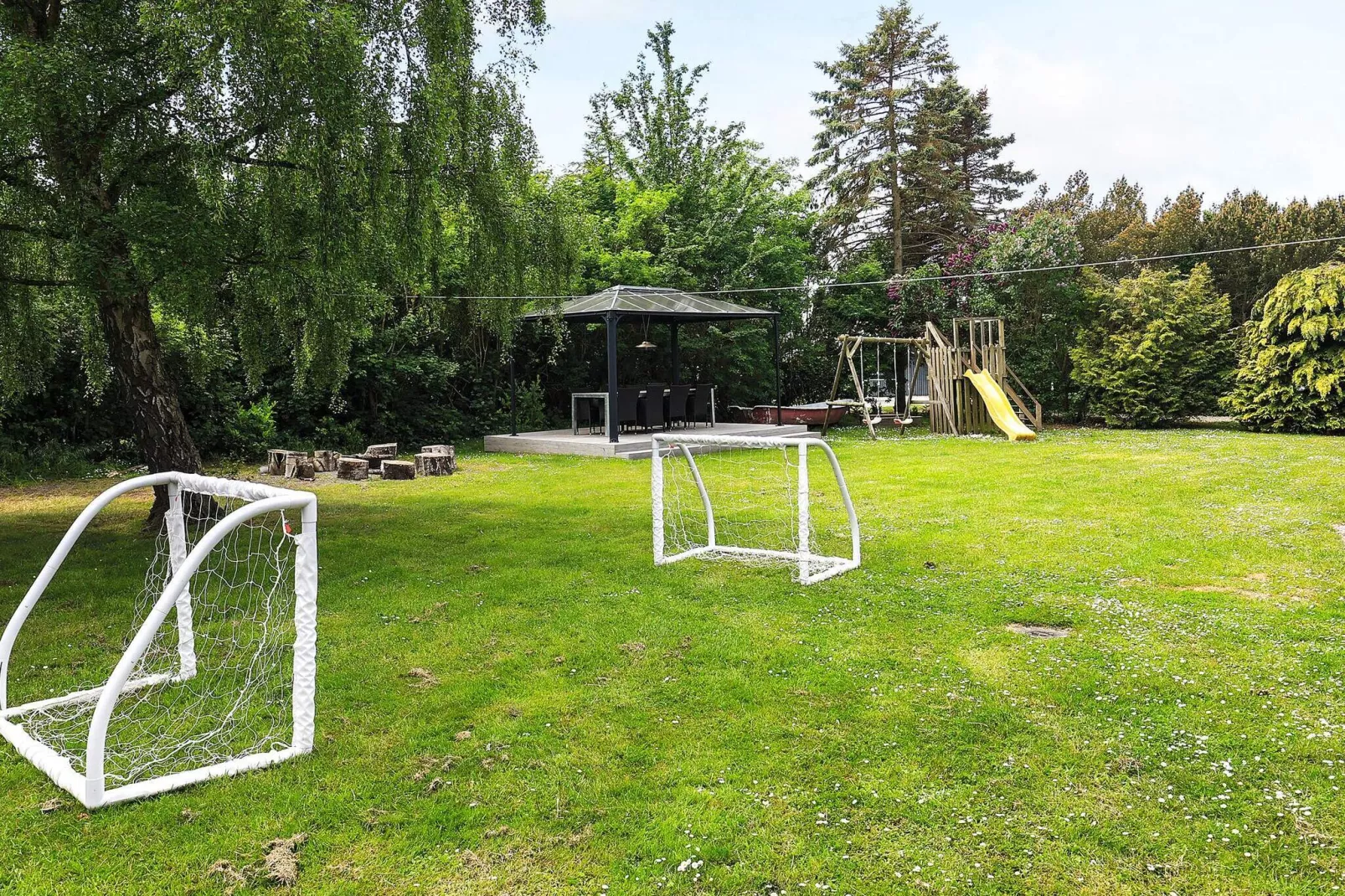 10 person holiday home in Humble-View
