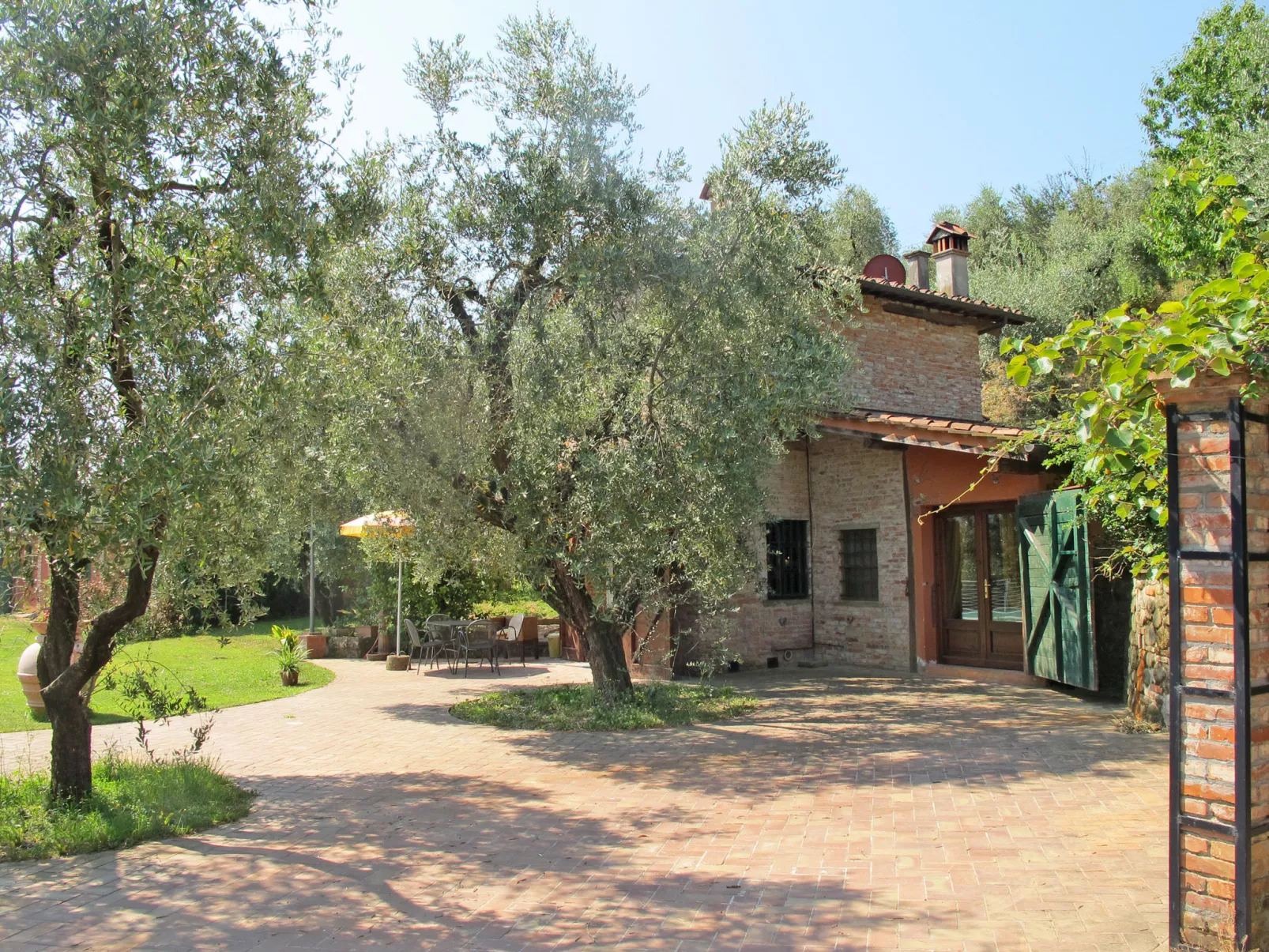 Colle alla luna-Draußen