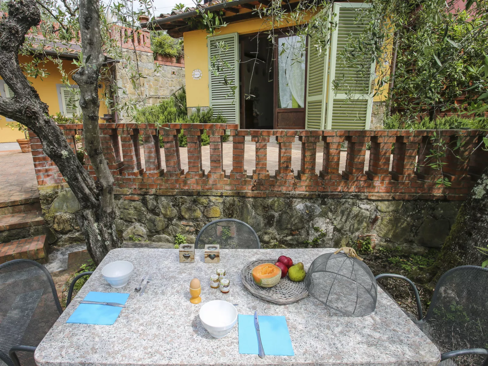 Borgo della Limonaia-Outside