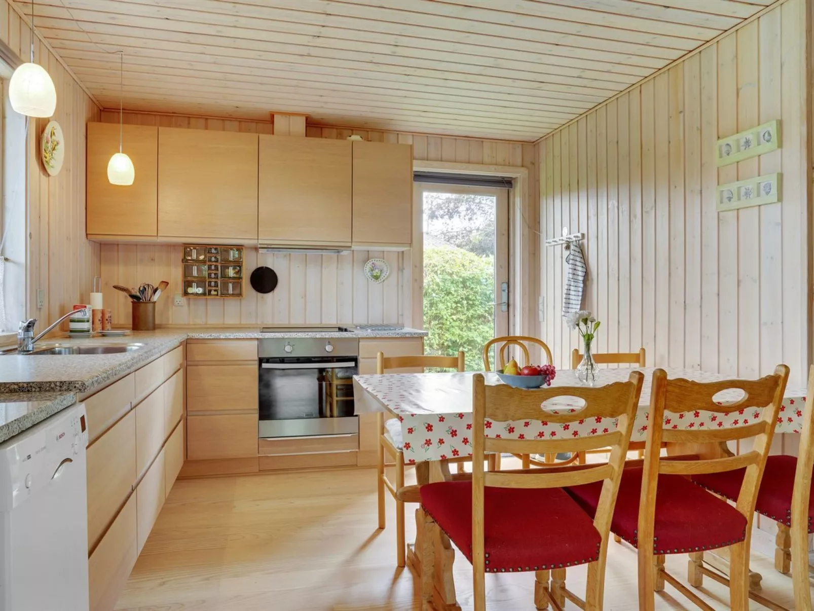 "Rəzvan" - 120m from the sea-Inside