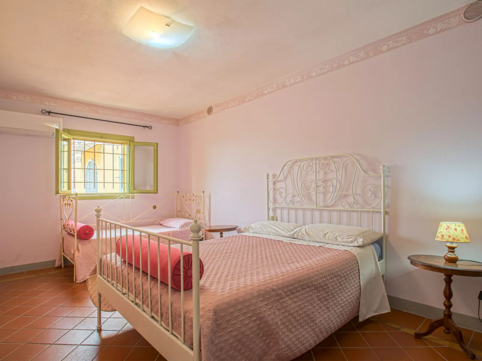 Borgo della Limonaia-Inside