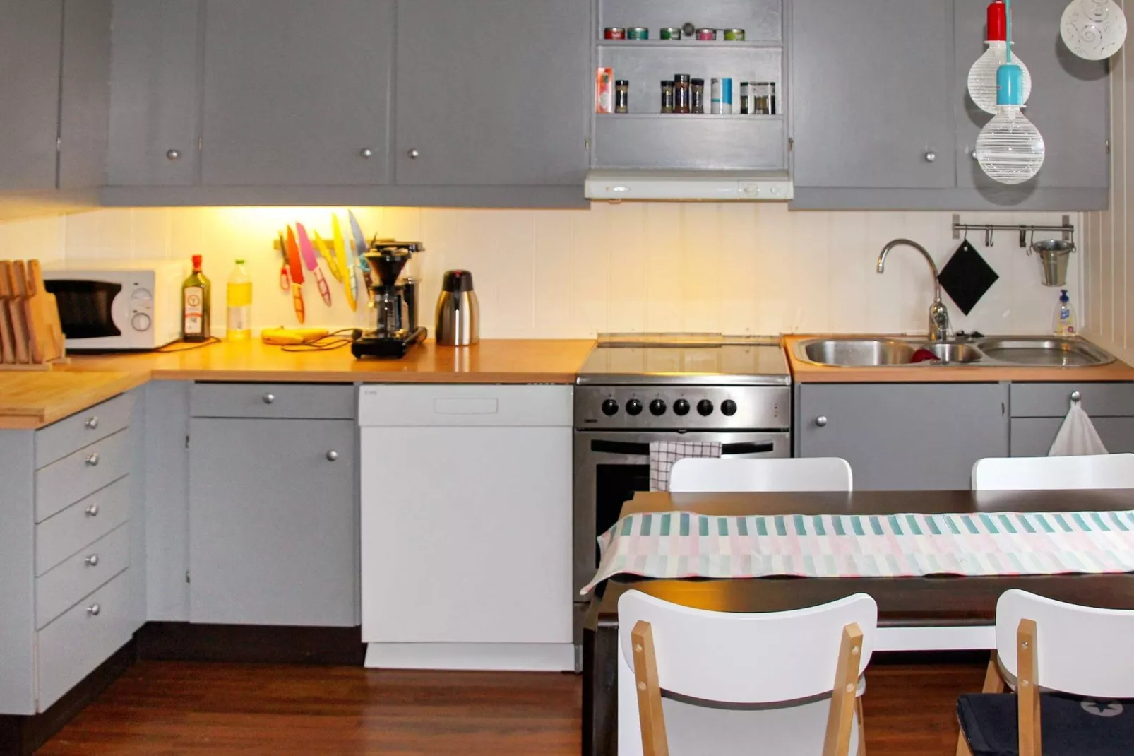 9 person holiday home in Lyngseidet-Indoor