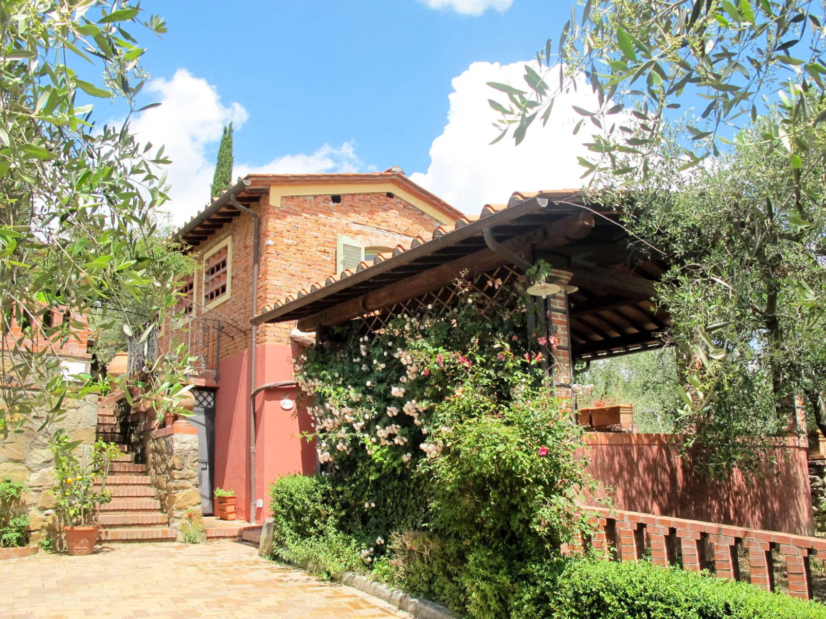 Borgo della Limonaia-Draußen