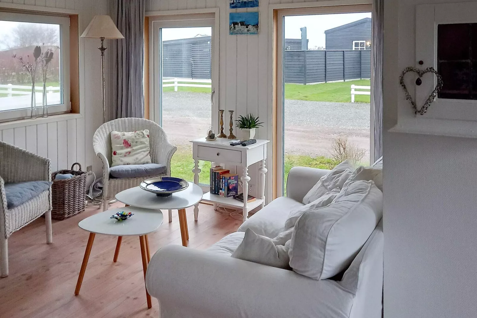 6 person holiday home in Juelsminde-Indoor