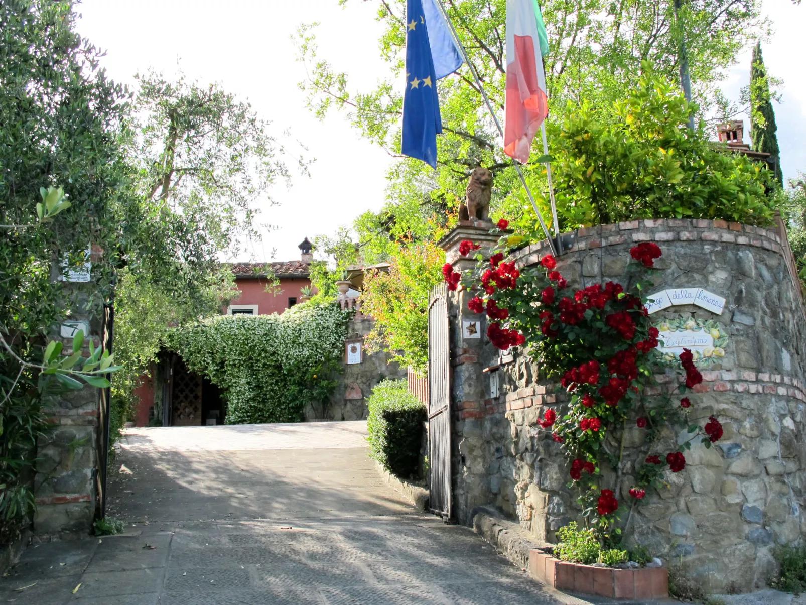 Borgo della Limonaia-Draußen