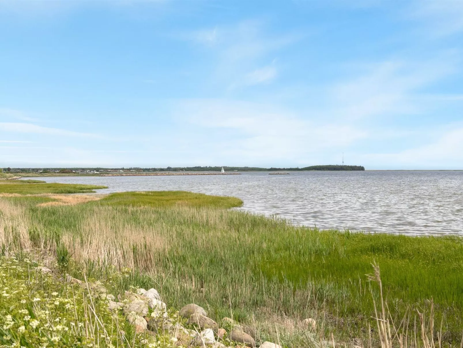"Roope" - 50m from the sea-Outside