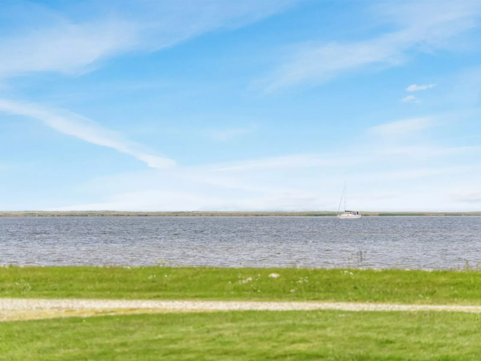 "Roope" - 50m from the sea-Outside