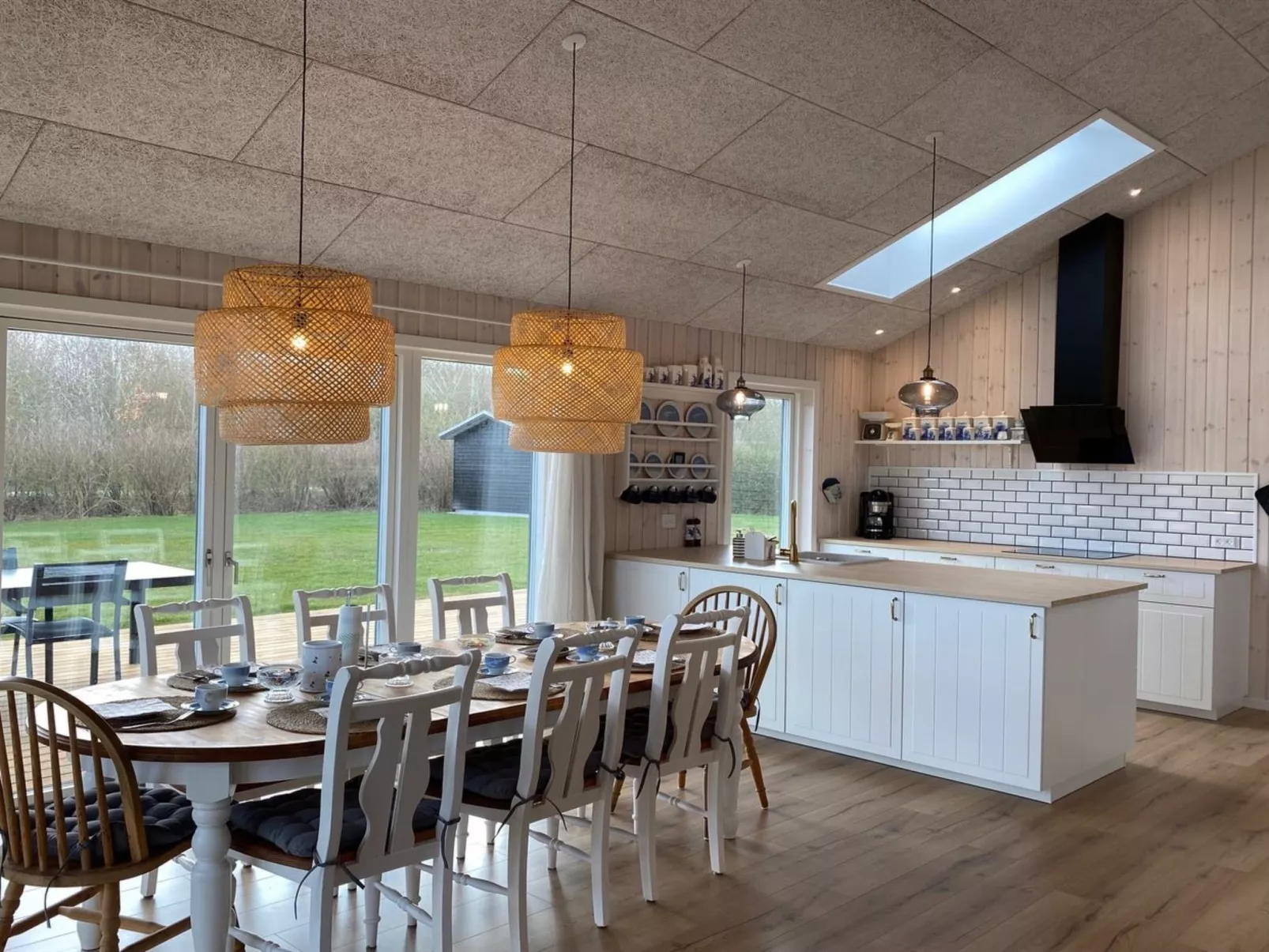"Hasten" - 600m from the sea-Inside