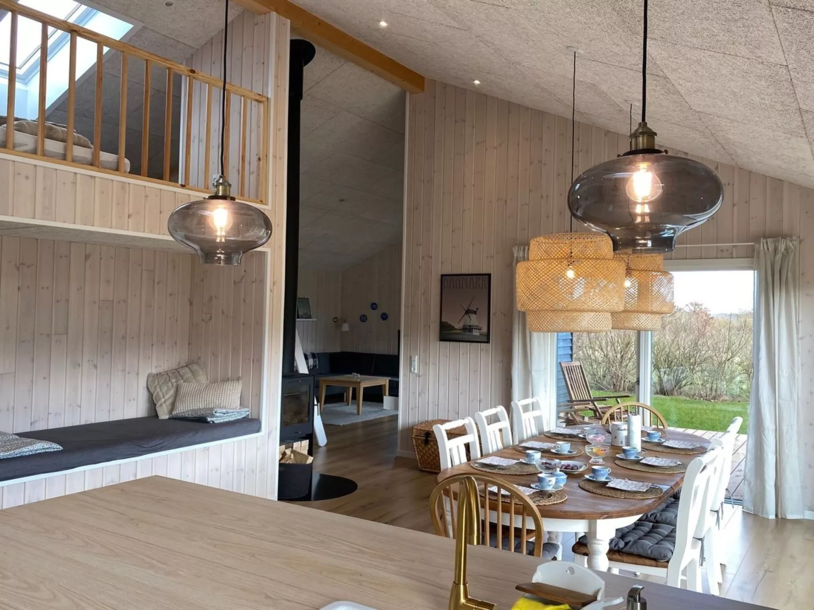 "Hasten" - 600m from the sea-Inside