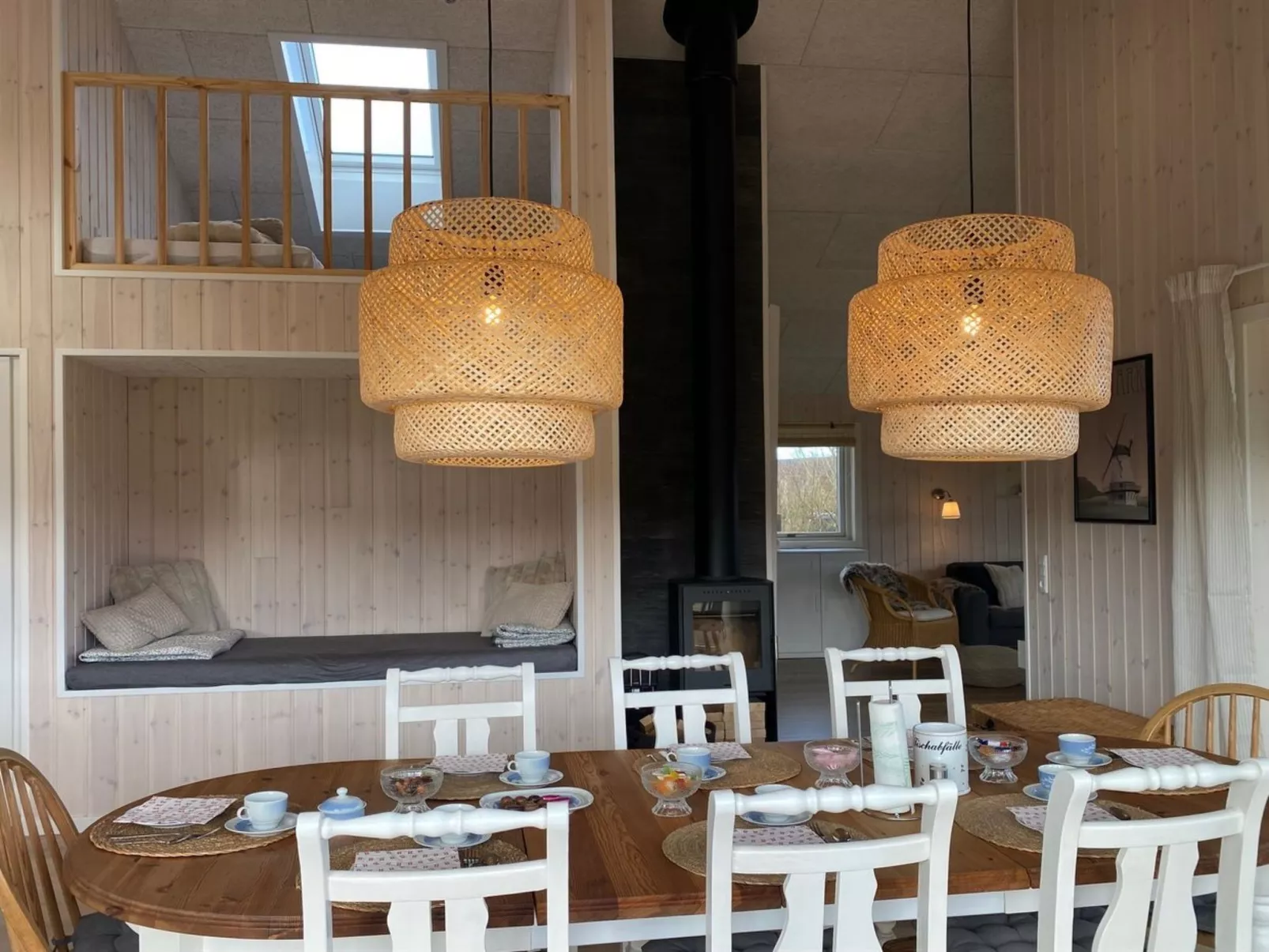 "Hasten" - 600m from the sea-Inside