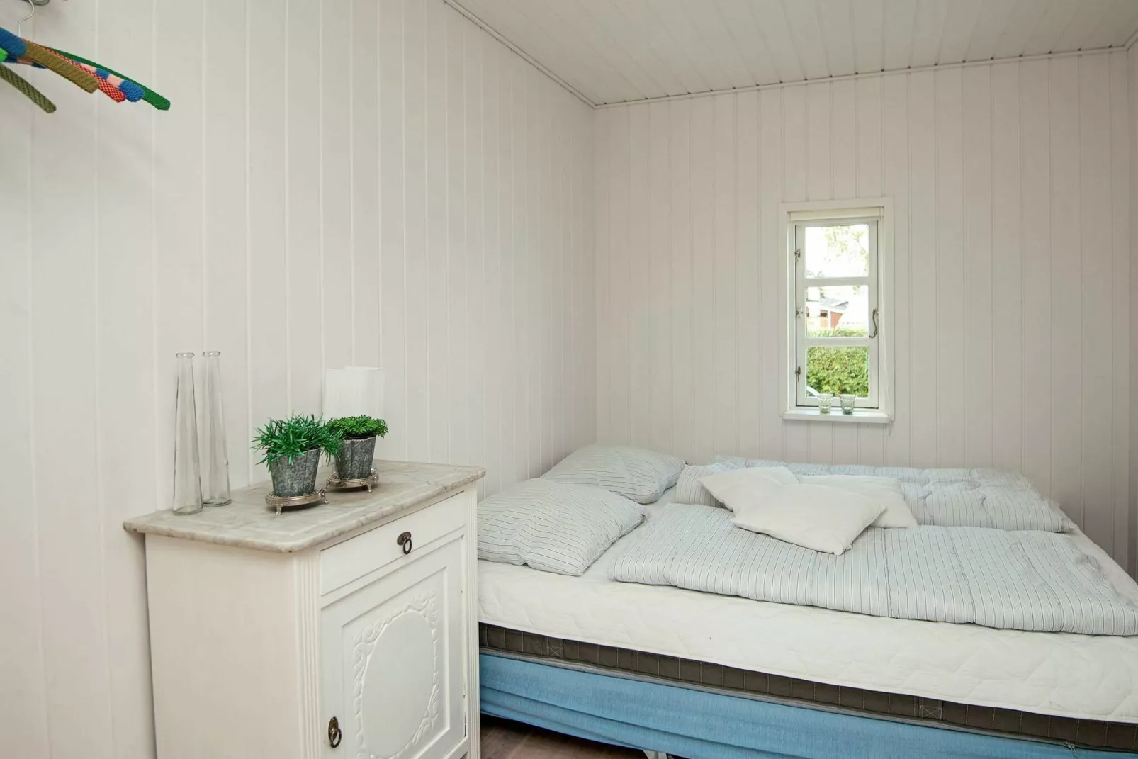 6 person holiday home in Juelsminde-Indoor